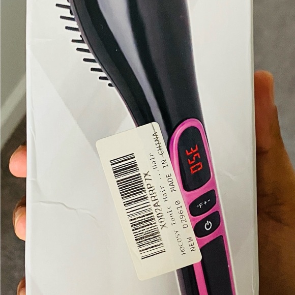 Hair Straightening Brush - Picture 3 of 3